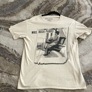 Fashion Nova Beige Graphic Tee